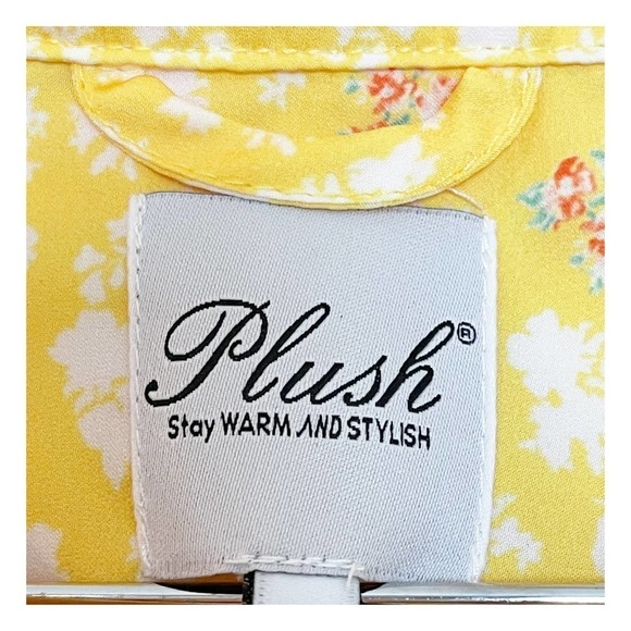 Revolve Plush Pajamas Women's Yellow Revolve Floral Pajama & Eye Mask Set Size M - Picture 11 of 13